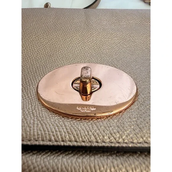 Leather Rose Gold COACH  Purse - 2014 Coach Bag - Authentic Coach Turn Lock Bag - Picture 9 of 16